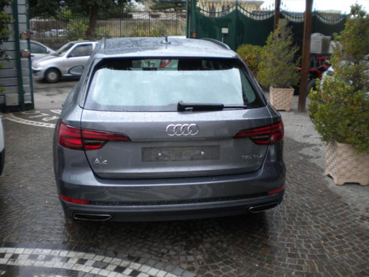 Audi A4 Avant 35 TDI S tronic Design (5)