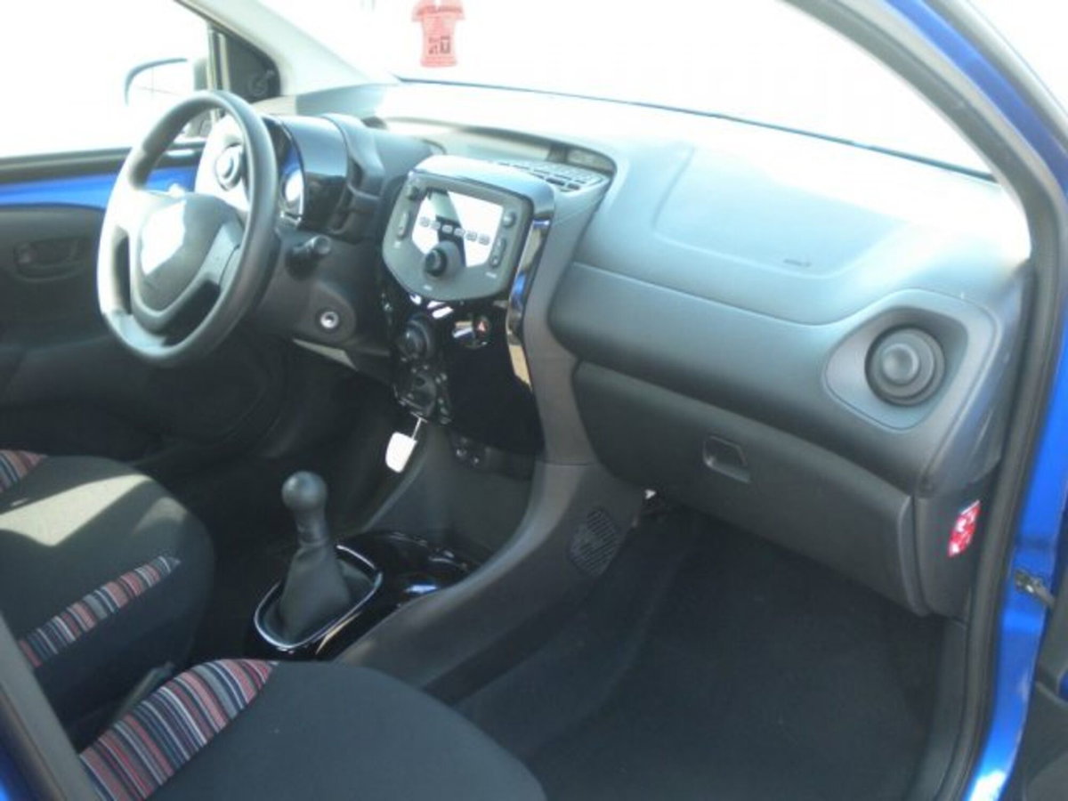 Citroen C1 C1 VTi 72 5 porte Live (7)