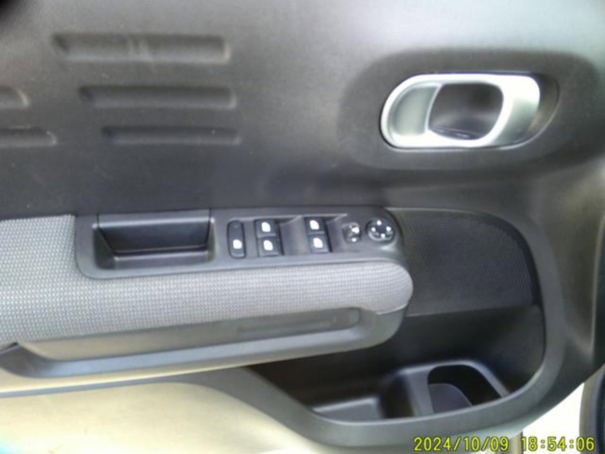 Citroen C3 Aircross BlueHDi 120 S&S EAT6 Shine (8)