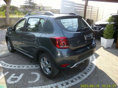 Dacia Sandero Stepway 1.0 TCe 100 CV ECO-G Comfort (14)