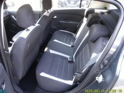 Dacia Sandero Stepway 1.0 TCe 100 CV ECO-G Comfort (7)