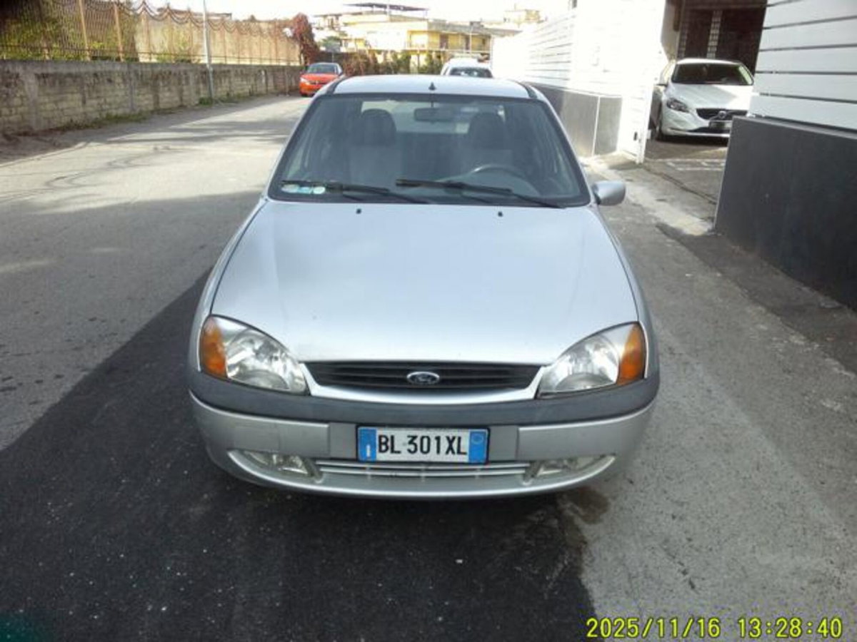 Ford Fiesta 1.8 TDdi cat 5 porte Ambiente (2)