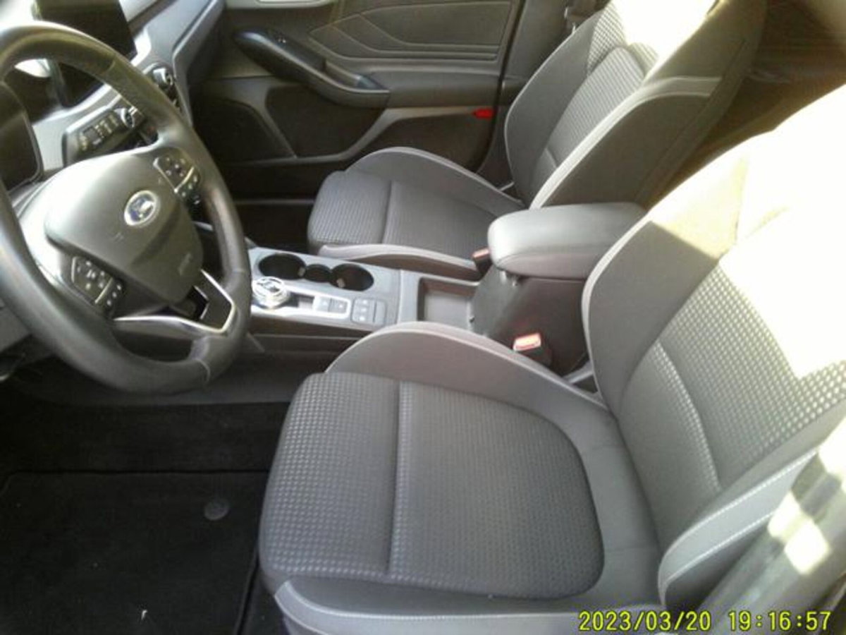 Ford Focus Station Wagon 1.5 EcoBlue 120 CV SW Business (12)