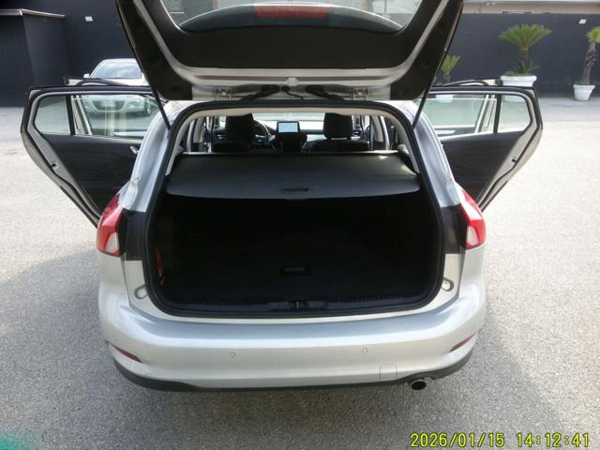 Ford Focus Station Wagon 1.5 EcoBlue 120 CV automatico SW Business (12)