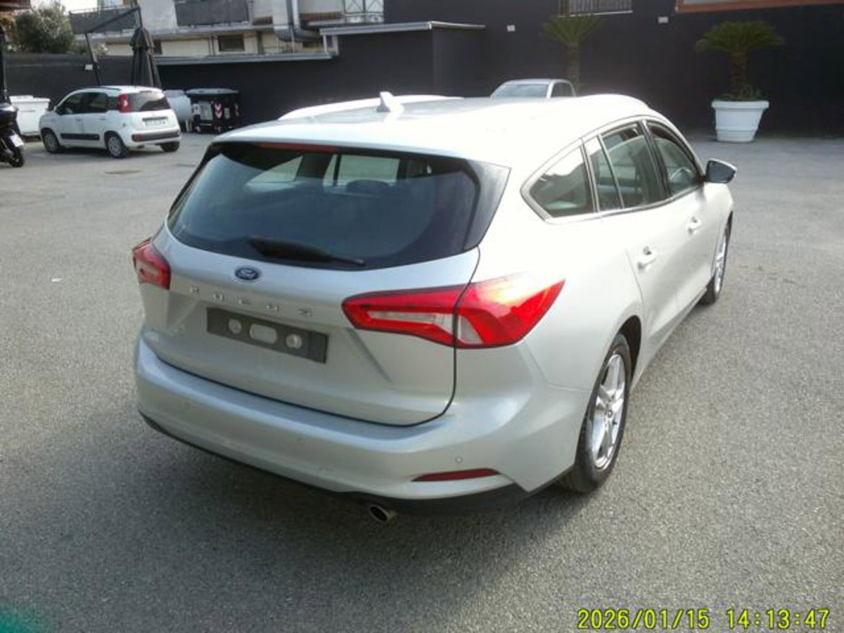 Ford Focus Station Wagon 1.5 EcoBlue 120 CV automatico SW Business (18)