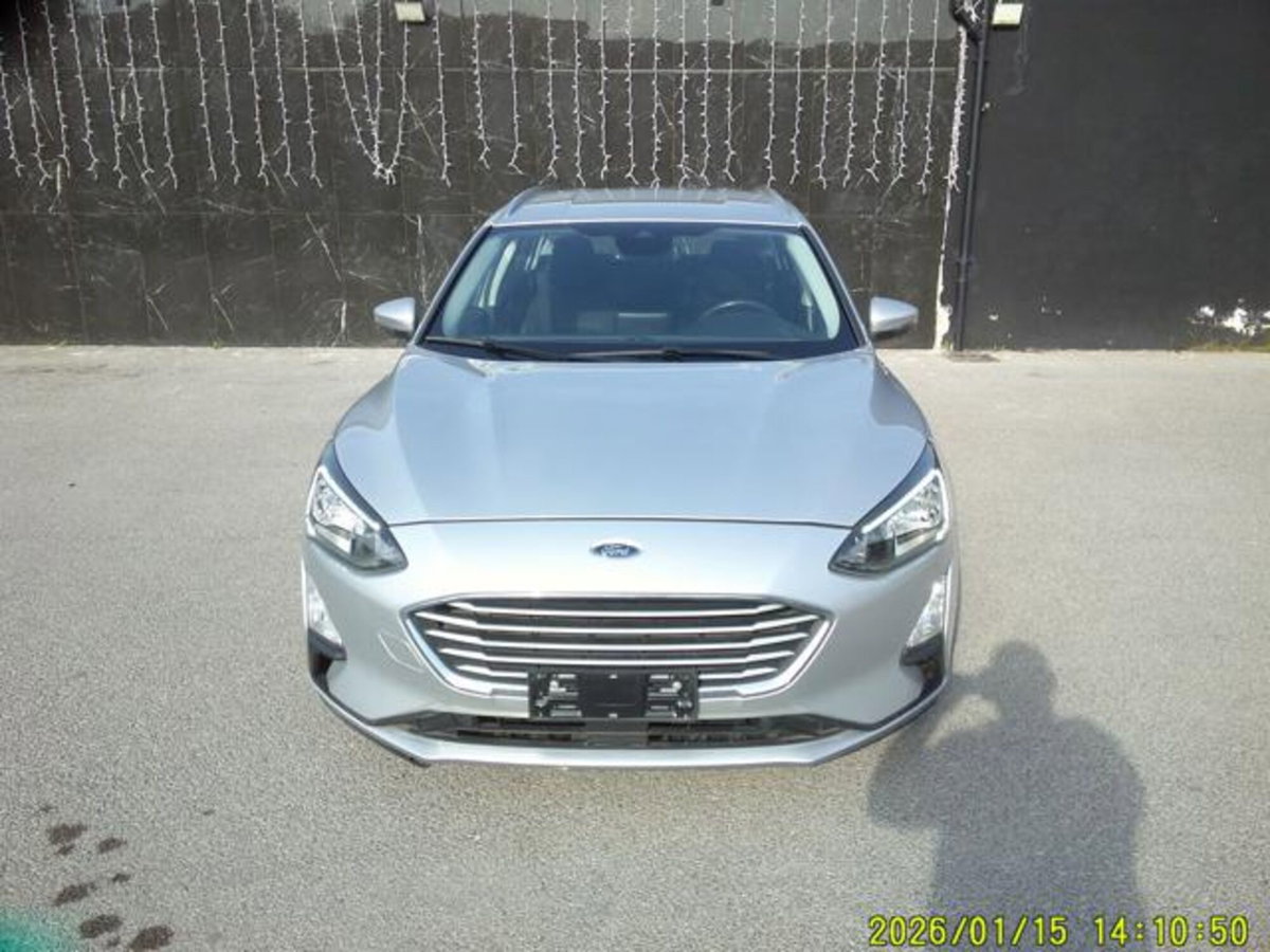 Ford Focus Station Wagon 1.5 EcoBlue 120 CV automatico SW Business (2)