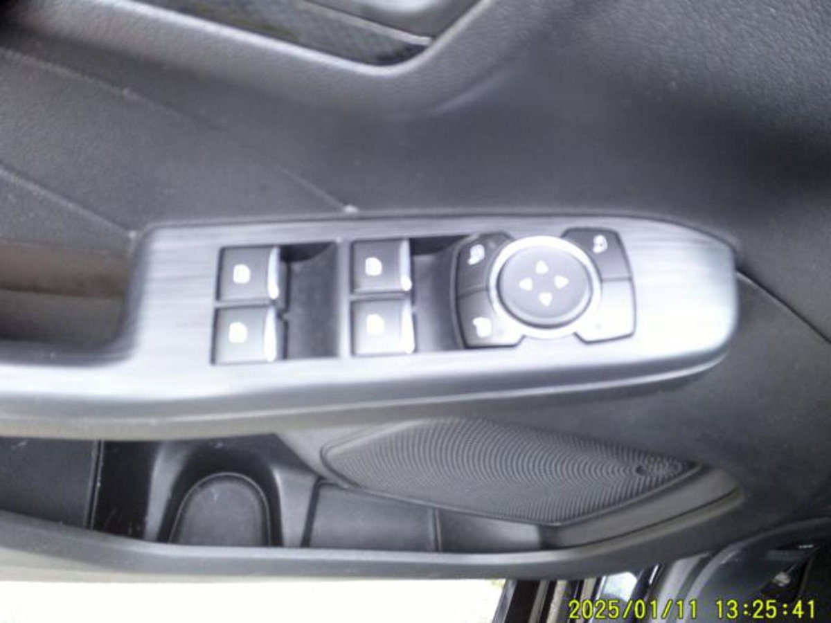 Ford Kuga 1.5 EcoBlue 120 CV 2WD ST-Line (11)