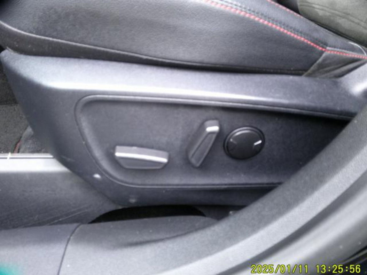 Ford Kuga 1.5 EcoBlue 120 CV 2WD ST-Line (13)