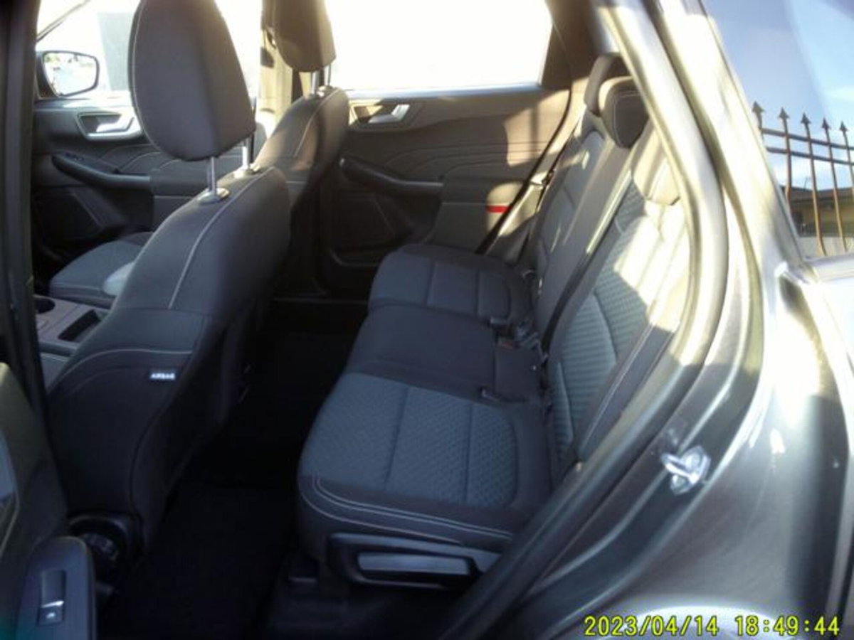 Ford Kuga 1.5 EcoBlue 120 CV 2WD Titanium (16)