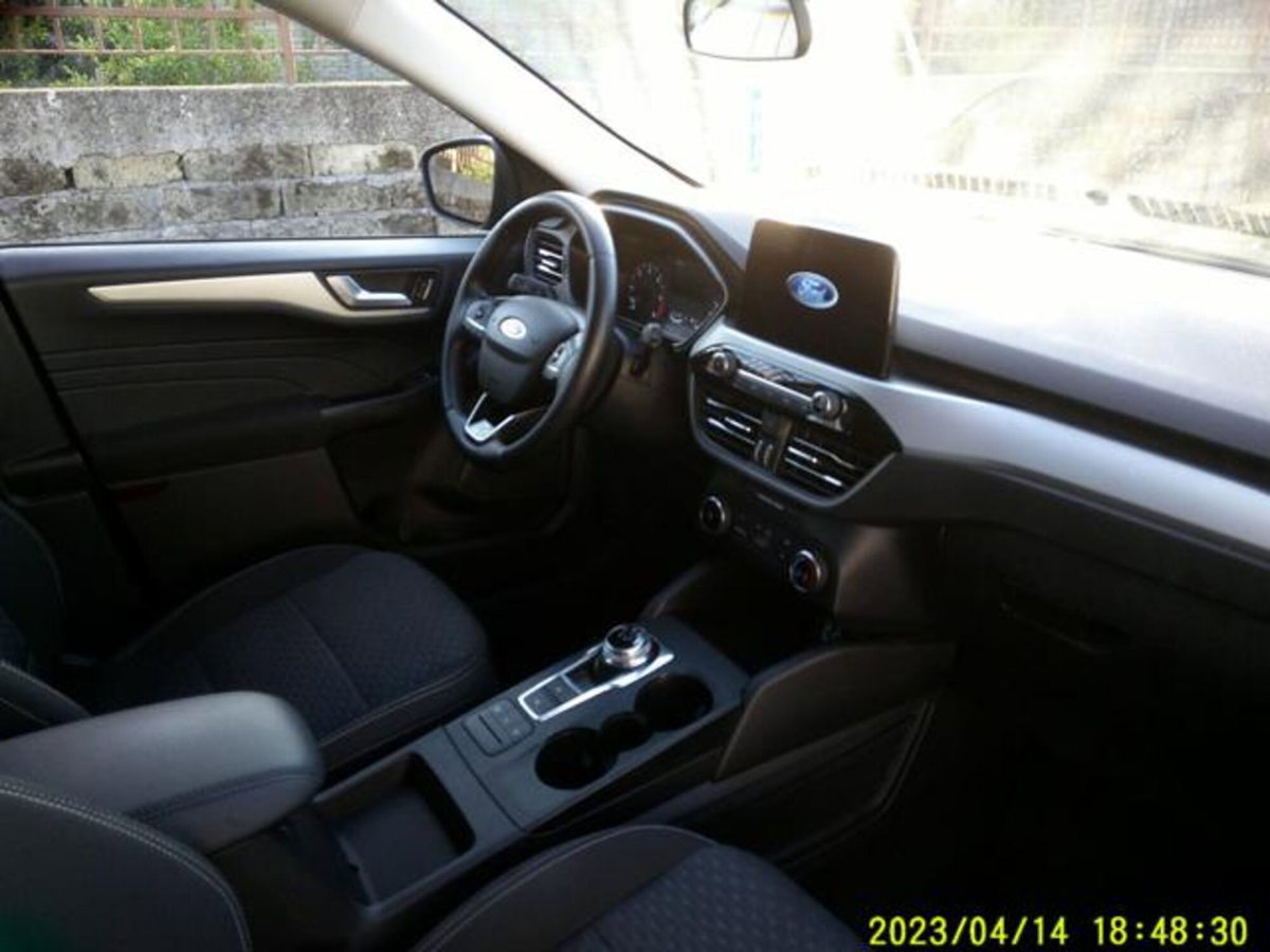 Ford Kuga 1.5 EcoBlue 120 CV 2WD Titanium (8)