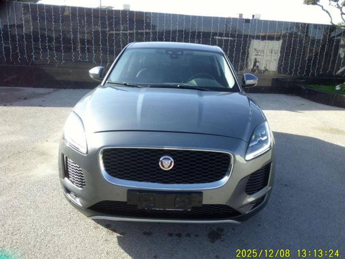 Jaguar E-Pace 2.0D 150 CV R-Dynamic S (16)