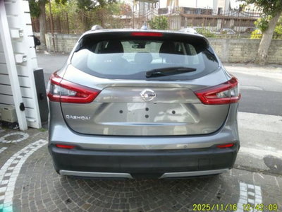 Nissan Qashqai 1.5 dCi 115 CV DCT N-Connecta (14)