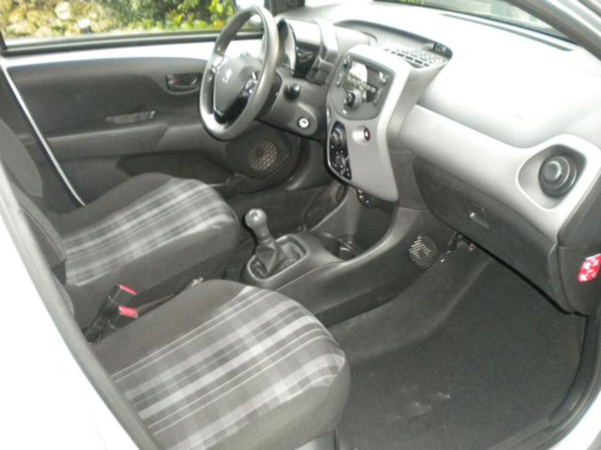 Peugeot 108 82 5 porte Active (6)