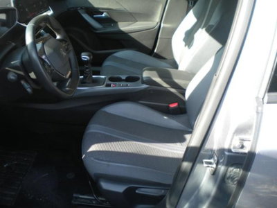 Peugeot 2008 1.2 puretech Allure s&s 100cv (7)