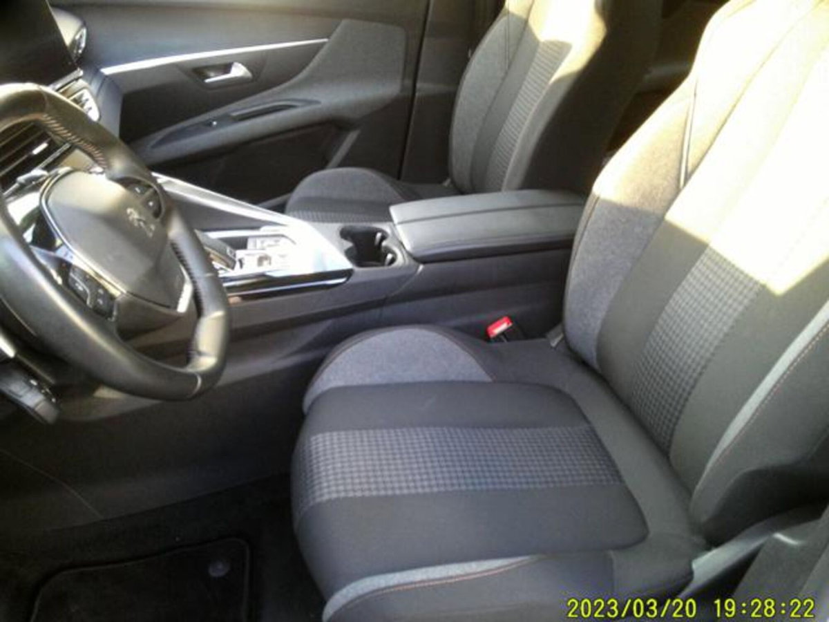 Peugeot 3008 BlueHDi 130 S&S Business (12)