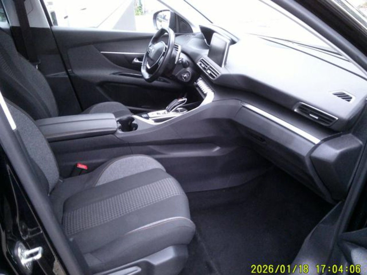 Peugeot 3008 BlueHDi 130 S&S EAT8 Allure Pack (11)