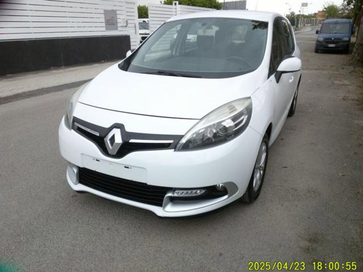 Renault Scenic E-Tech Electric 1.5 dCi 110CV EDC Energy (12)