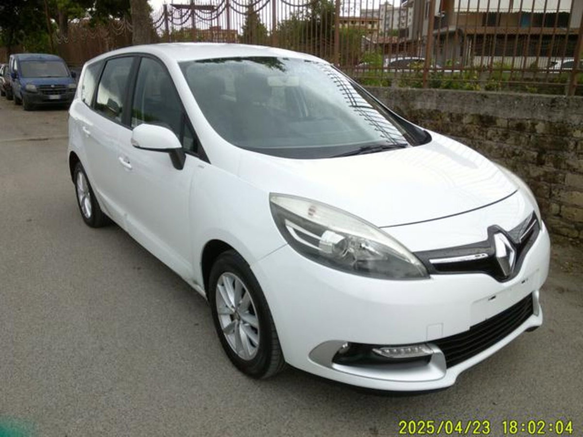 Renault Scenic E-Tech Electric 1.5 dCi 110CV EDC Energy (19)