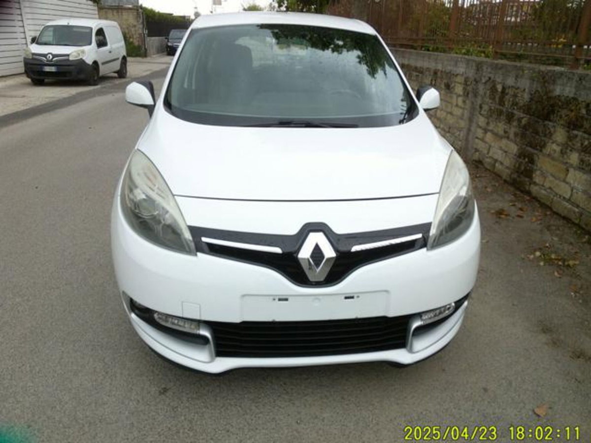 Renault Scenic E-Tech Electric 1.5 dCi 110CV EDC Energy (20)