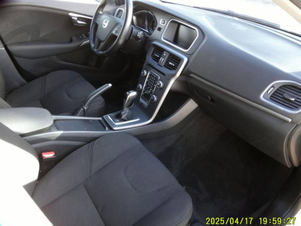 Volvo V40 D2 (18)