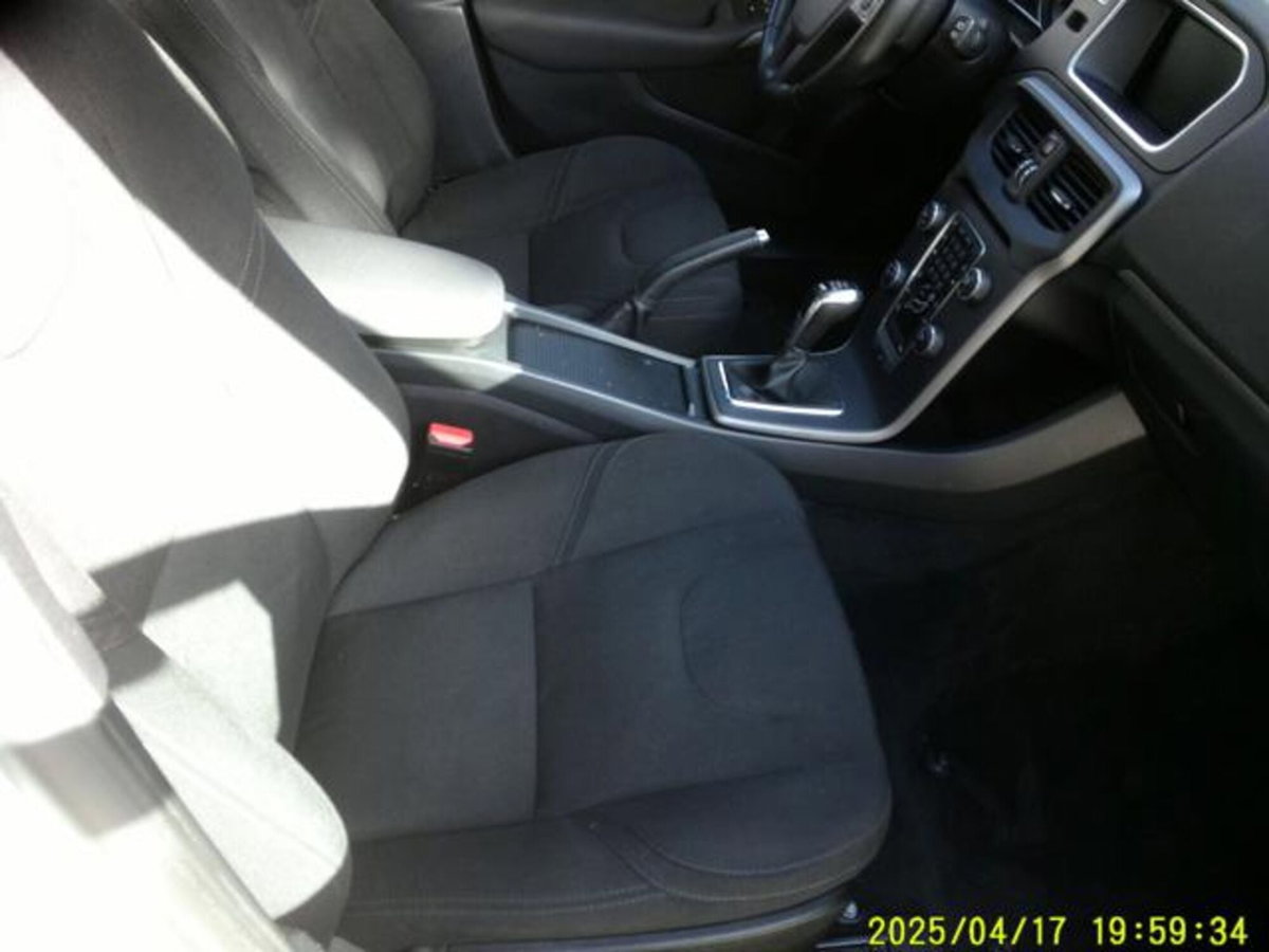 Volvo V40 D2 (19)