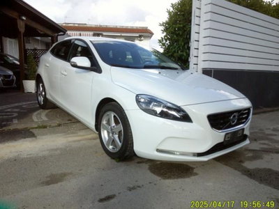 Volvo V40 D2 (3)