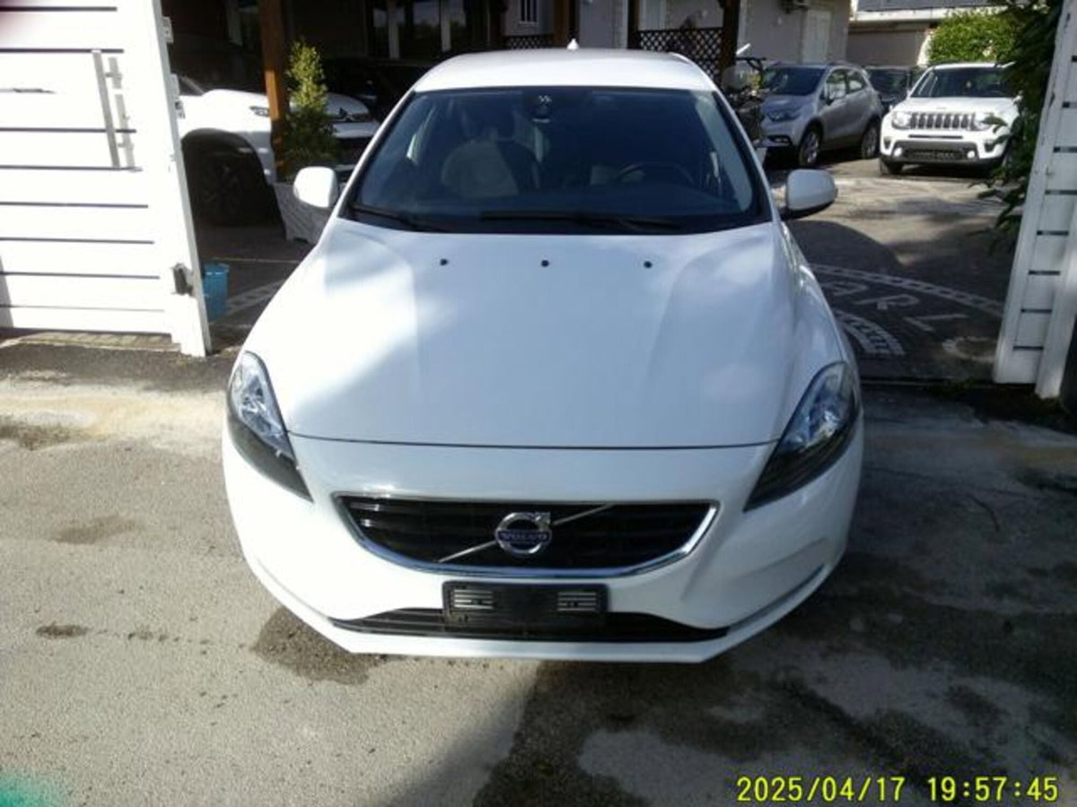 Volvo V40 D2 (9)