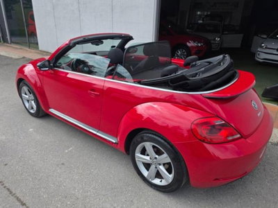 Volkswagen Maggiolino Cabrio 2.0 TDI Sport BlueMotion Technology (18)