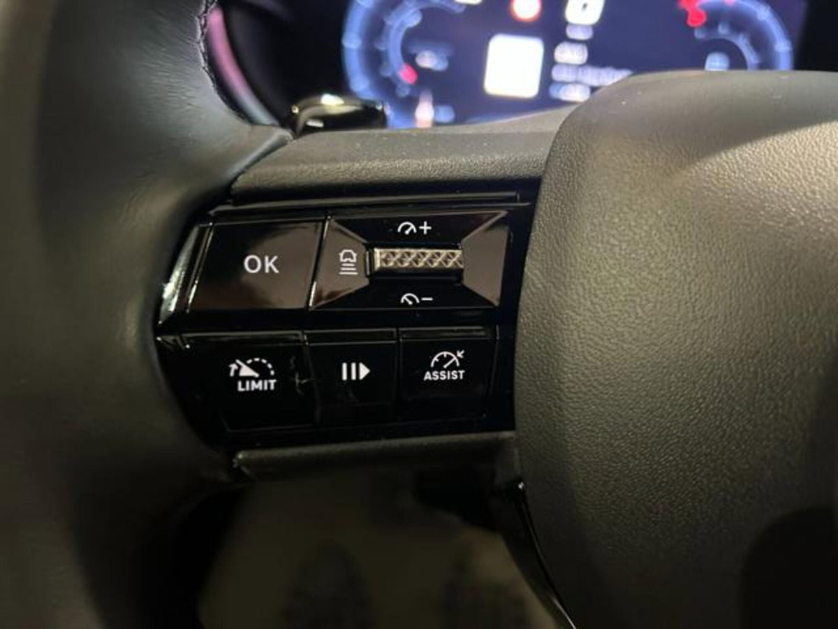 Alfa Romeo Junior 1.2 ibrida Sport Speciale 145cv edct6 (10)