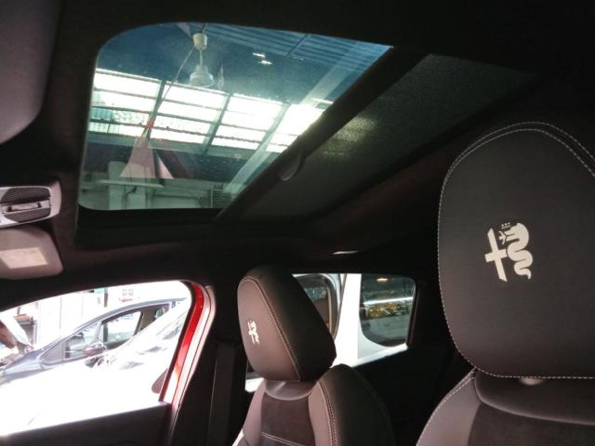 Alfa Romeo Junior 1.2 ibrida Sport Speciale 145cv edct6 (19)