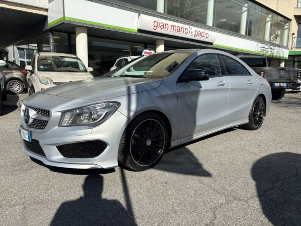 Mercedes-Benz CLA 220 d Automatic Premium Dark Night