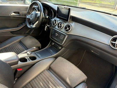 Mercedes-Benz CLA 220 d Automatic Premium Dark Night (9)