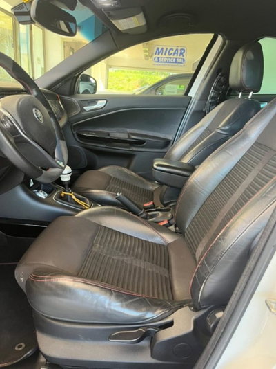 Alfa Romeo Giulietta 1.4 Turbo multiair Progression 170cv tct (5)