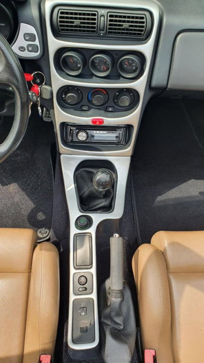 Alfa Romeo Spider 3.0i V6 cat (13)
