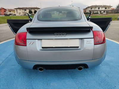 Audi TT Coupé 3.2 V6 quattro (8)