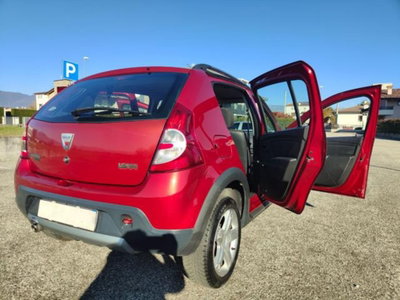 Dacia Sandero Stepway 1.6 8V 90CV (4)