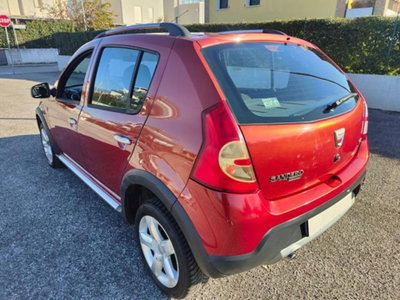 Dacia Sandero Stepway 1.6 8V 90CV (7)