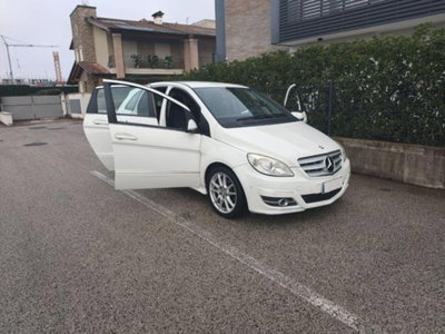 Mercedes-Benz Classe B 180 CDI Executive (13)