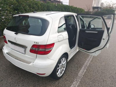 Mercedes-Benz Classe B 180 CDI Executive (8)