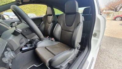 Opel Astra GTC 2.0 T 240CV 3 porte OPC (14)