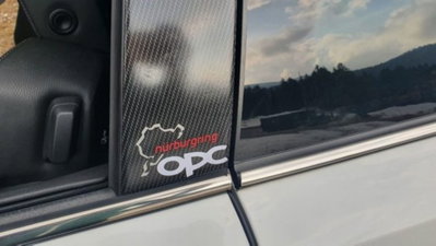 Opel Astra GTC 2.0 T 240CV 3 porte OPC (19)