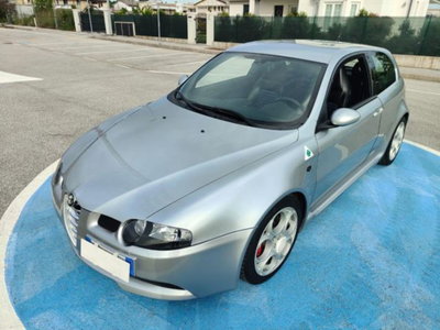 Alfa Romeo 147 3.2i V6 24V cat 3 porte GTA (2)