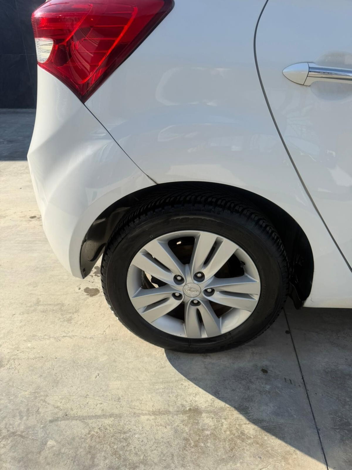 Hyundai ix20 1.4 90 CV Comfort (10)