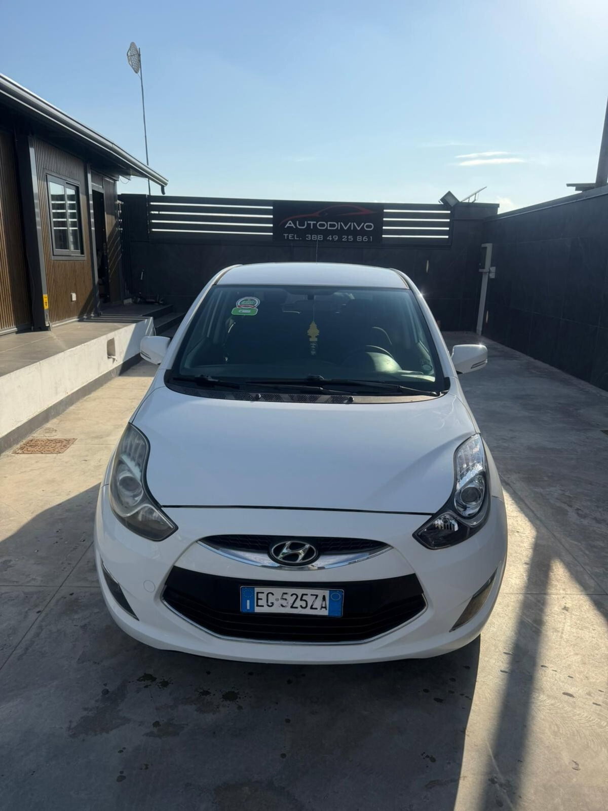 Hyundai ix20 1.4 90 CV Comfort (2)