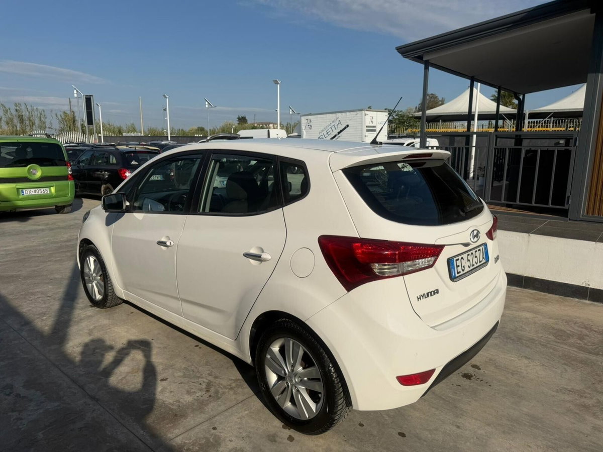 Hyundai ix20 1.4 90 CV Comfort (6)