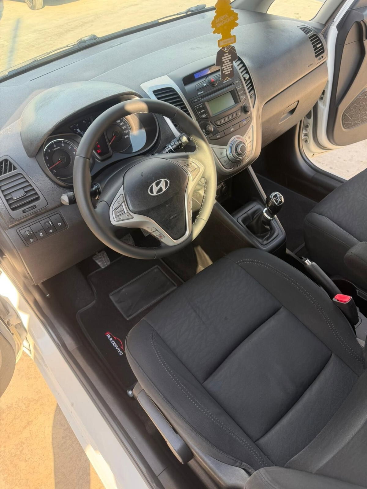 Hyundai ix20 1.4 90 CV Comfort (8)