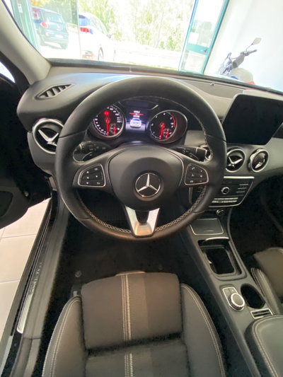 Mercedes-Benz GLA SUV 200 d Sport (12)