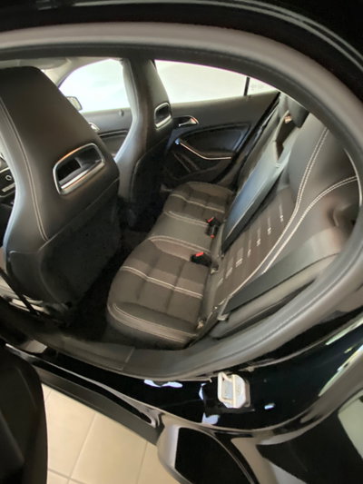 Mercedes-Benz GLA SUV 200 d Sport (14)