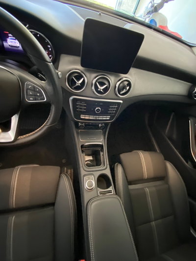Mercedes-Benz GLA SUV 200 d Sport (15)