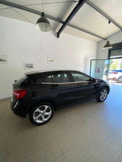 Mercedes-Benz GLA SUV 200 d Sport (6)